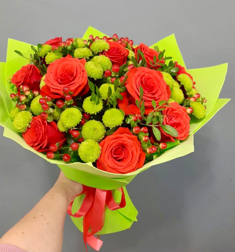 Букет цветов из: Хризантемы и Розы в Урюпинске