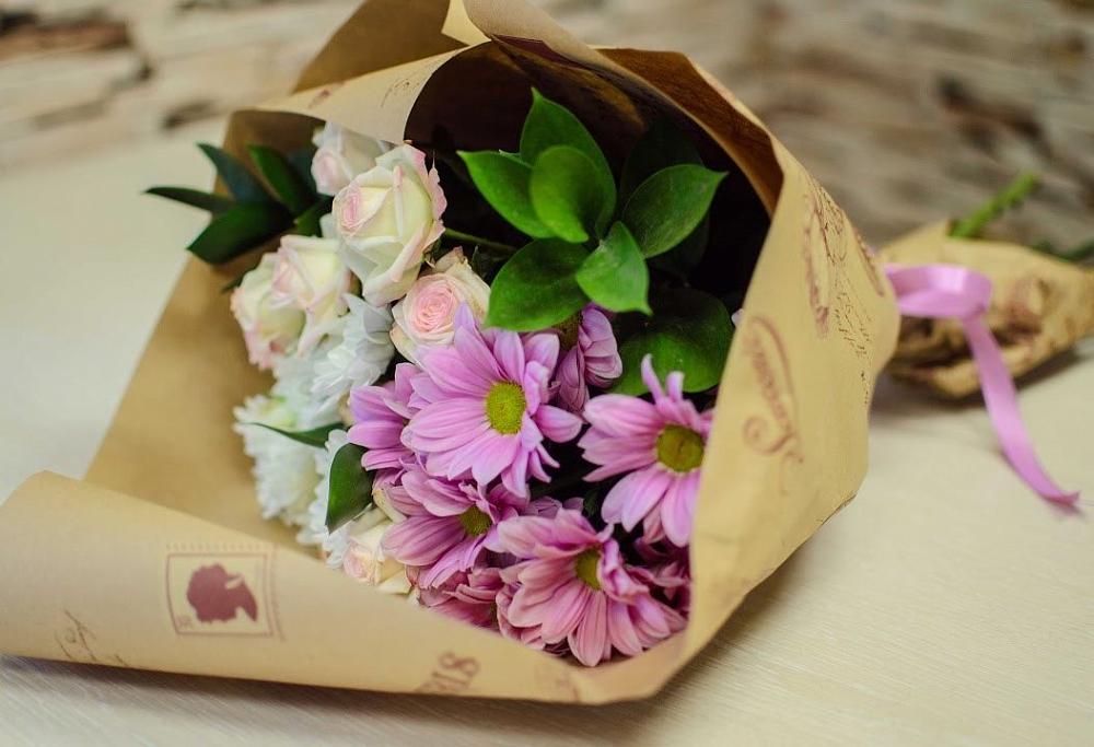 Букет цветов из: Розы и Хризантемы в Урюпинске