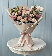 Букет цветов из:  Розы и Лизиантусы в Урюпинске