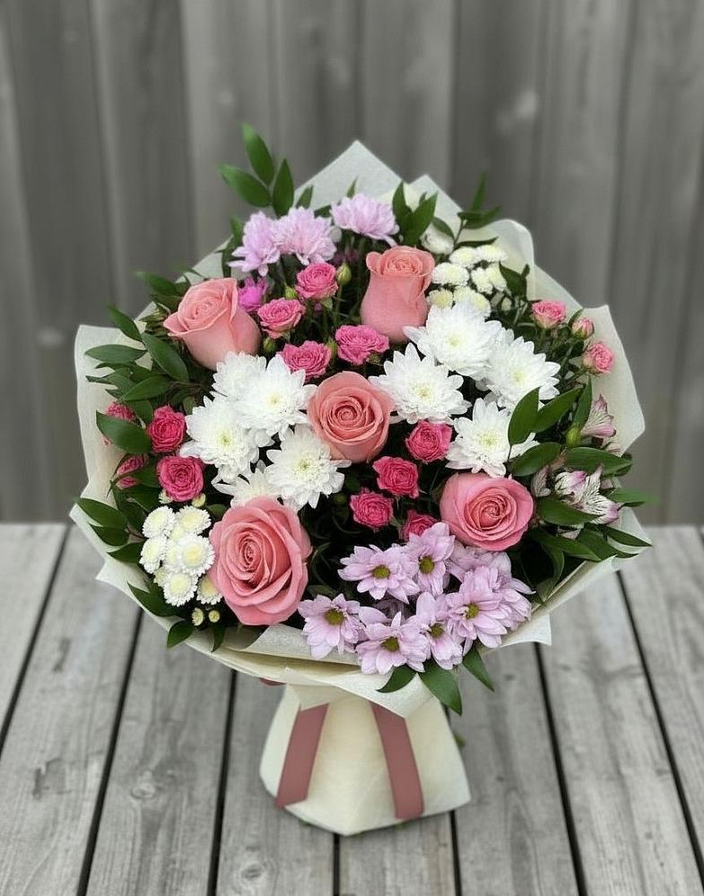 Букет цветов из: Альстромерии, Гвоздики, Розы и Хризантемы в Урюпинске
