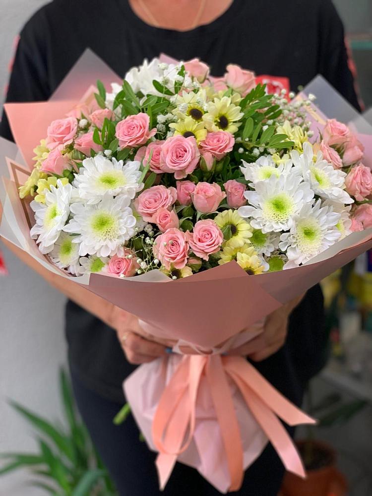 Букет цветов из: Розы и Хризантемы в Урюпинске