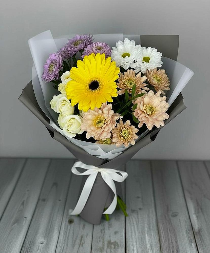 Букет цветов из: Розы, Герберы и Хризантемы в Урюпинске