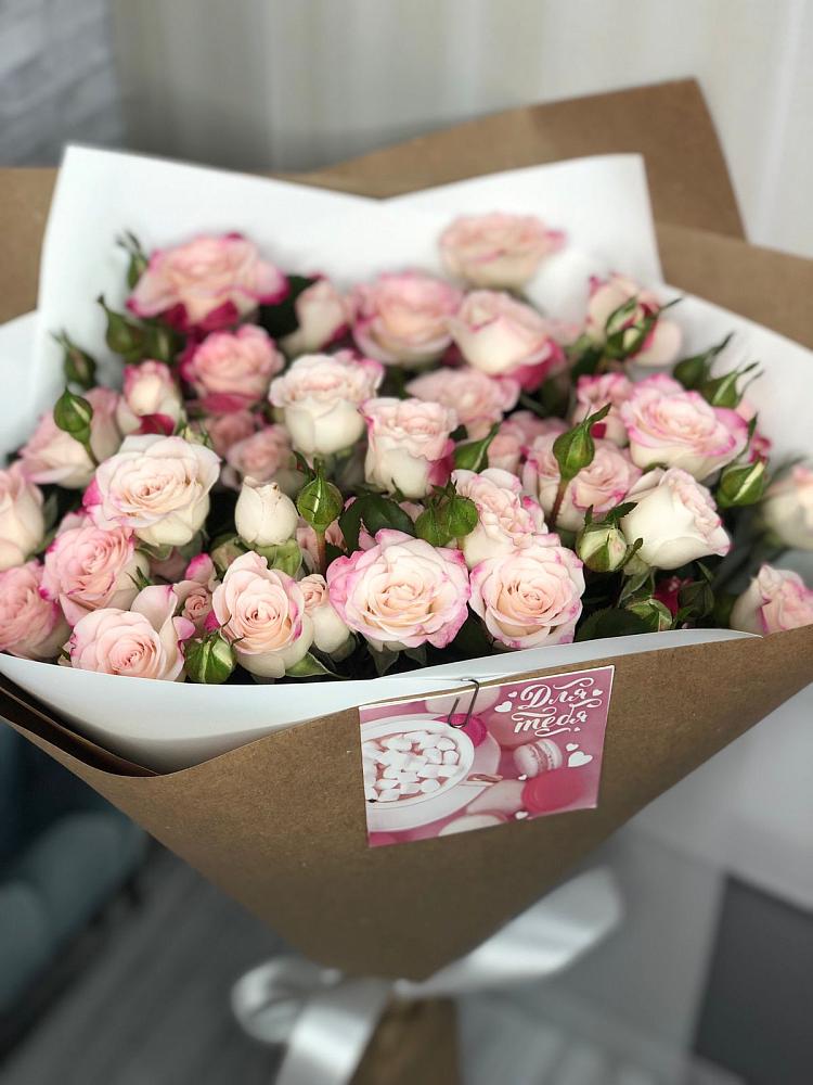 Букет цветов из: Розы в Урюпинске