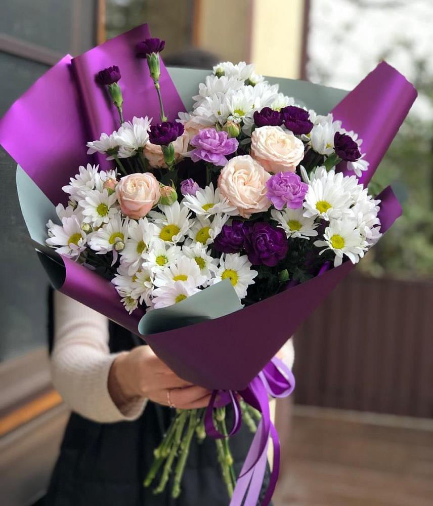 Букет цветов из: Хризантемы, Гвоздики и Розы в Урюпинске