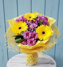 Букет цветов из:  Хризантемы и Герберы в Урюпинске