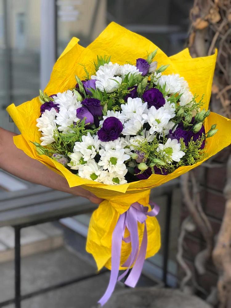 Букет цветов из: Ирисы, Хризантемы и Ромашки в Урюпинске