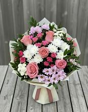 Букет цветов из:  Альстромерии, Гвоздики, Розы и Хризантемы в Урюпинске