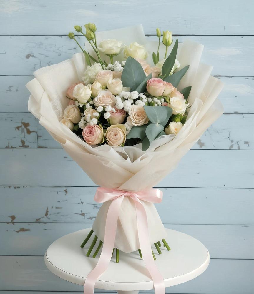 Букет цветов из: Розы и Лизиантусы в Урюпинске