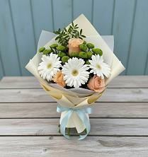 Букет цветов из:  Герберы, Розы и Хризантемы в Урюпинске