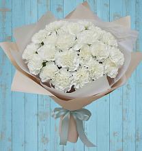 Букет цветов из:  Гвоздики в Урюпинске