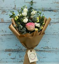 Букет цветов из:  Розы и Лизиантусы в Урюпинске
